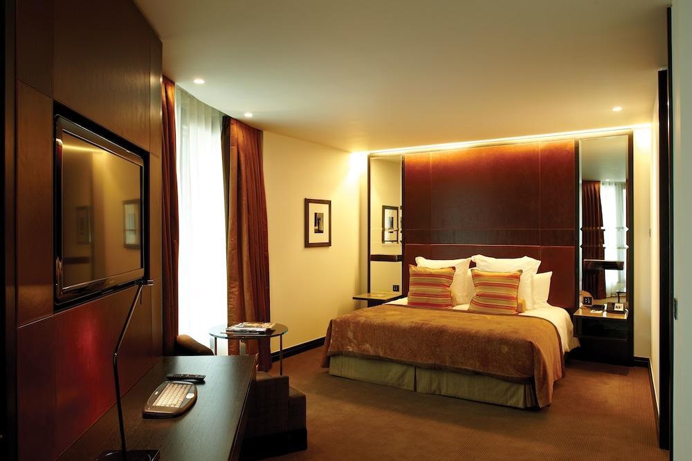 Crowne Plaza Battersea 4* Londra
