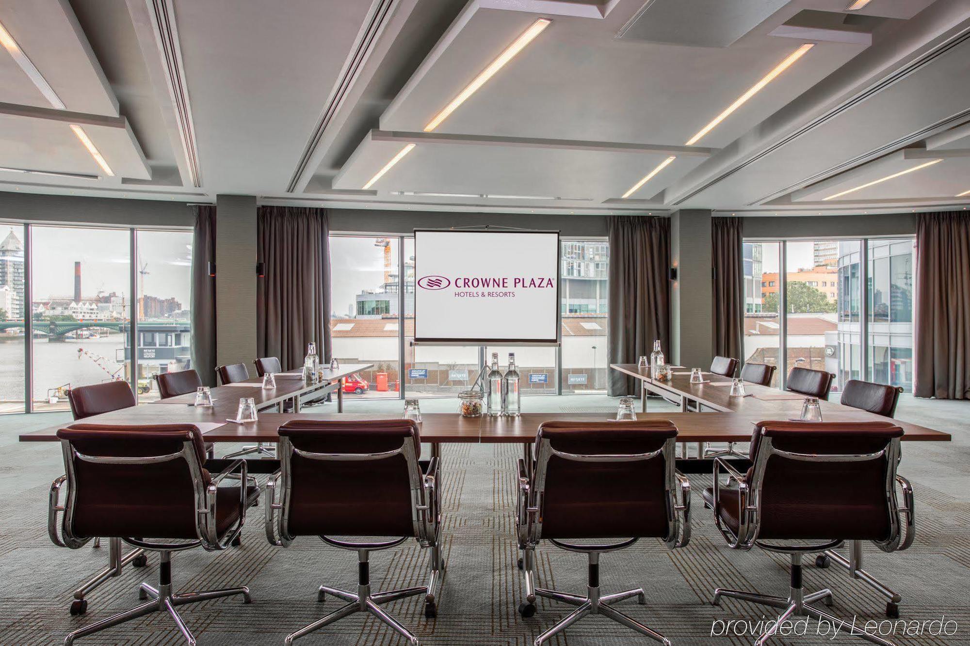 Crowne Plaza Battersea Londra